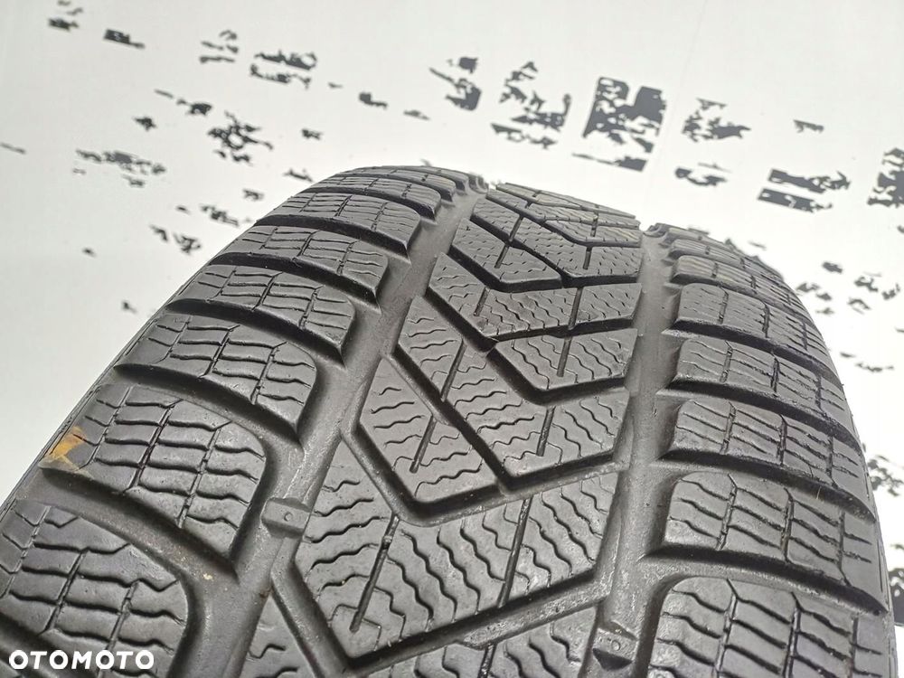 Pirelli Winter SottoZero 3 255/45R19 104 W 4m 2021r opona pojedyncza 50087 - 2