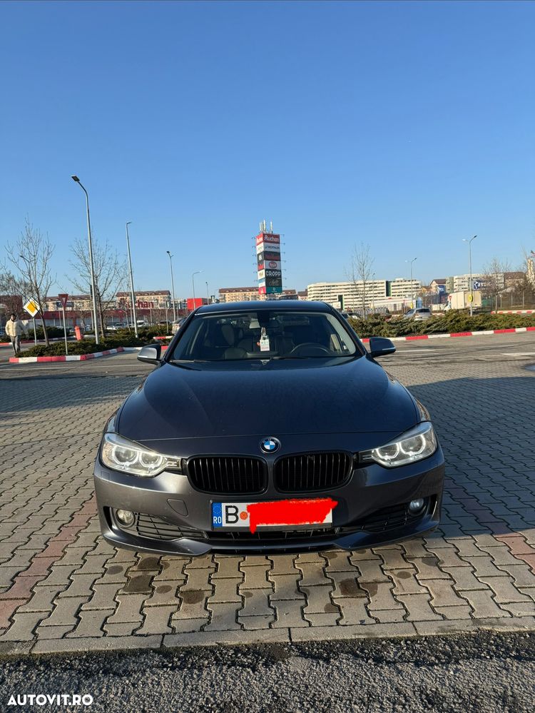BMW Seria 3 320i EfficientDynamics Edition - 6
