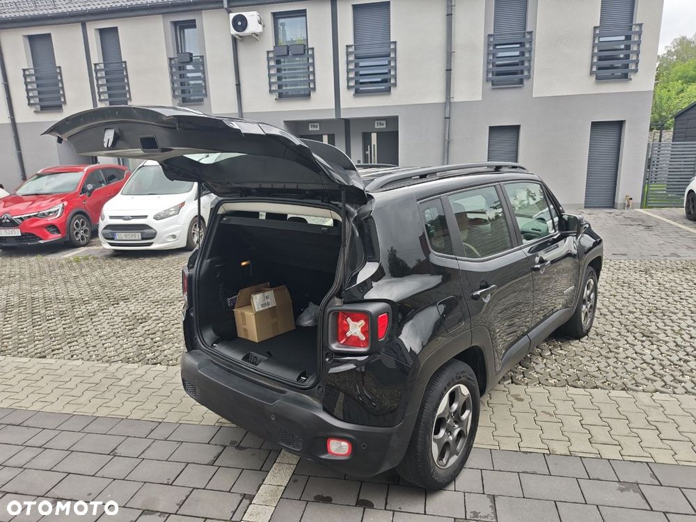 Jeep Renegade 1.6 E-TorQ Longitude - 19