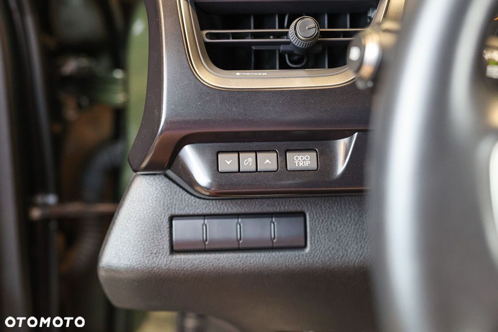 Lexus UX 200 GPF F Impression 2WD - 27