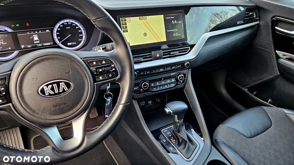 Kia Niro 1.6 GDI 2WD Edition 7 - 26