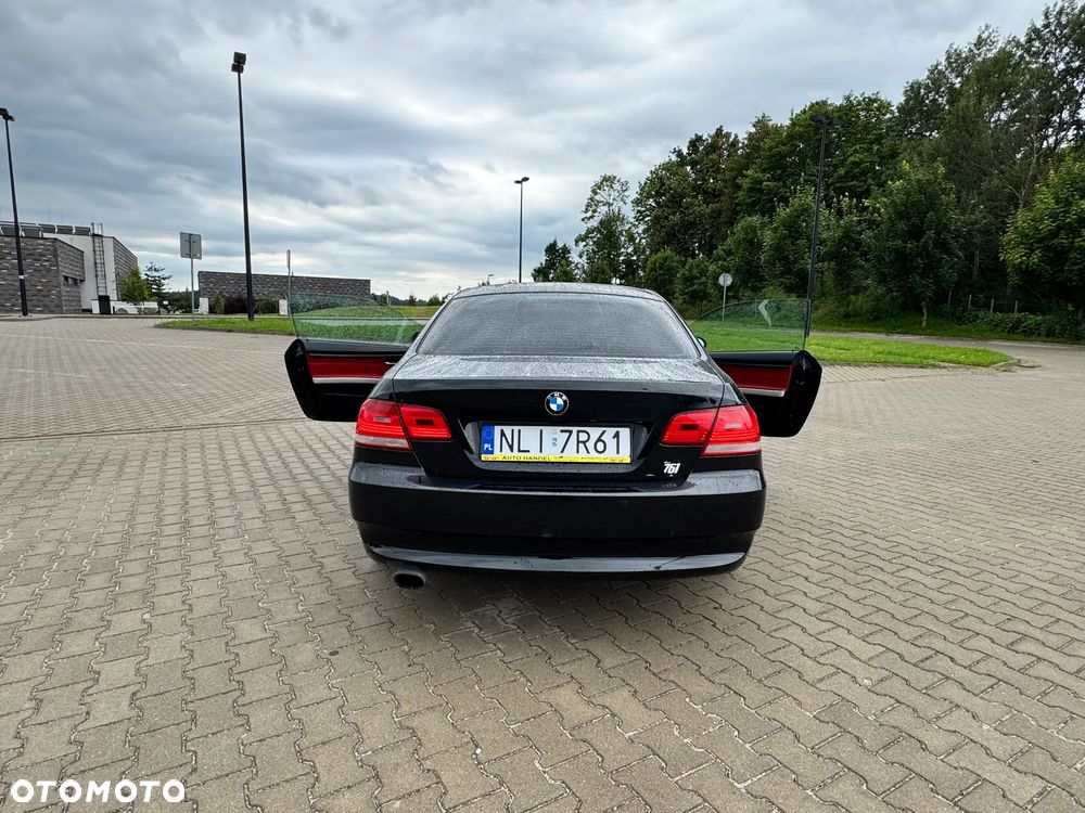 BMW Seria 3 320i Edition Exclusive - 14