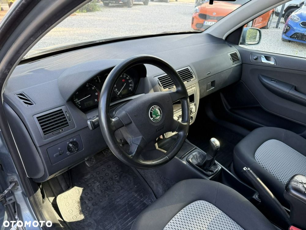 Skoda Fabia 1.4 16V Flash - 8
