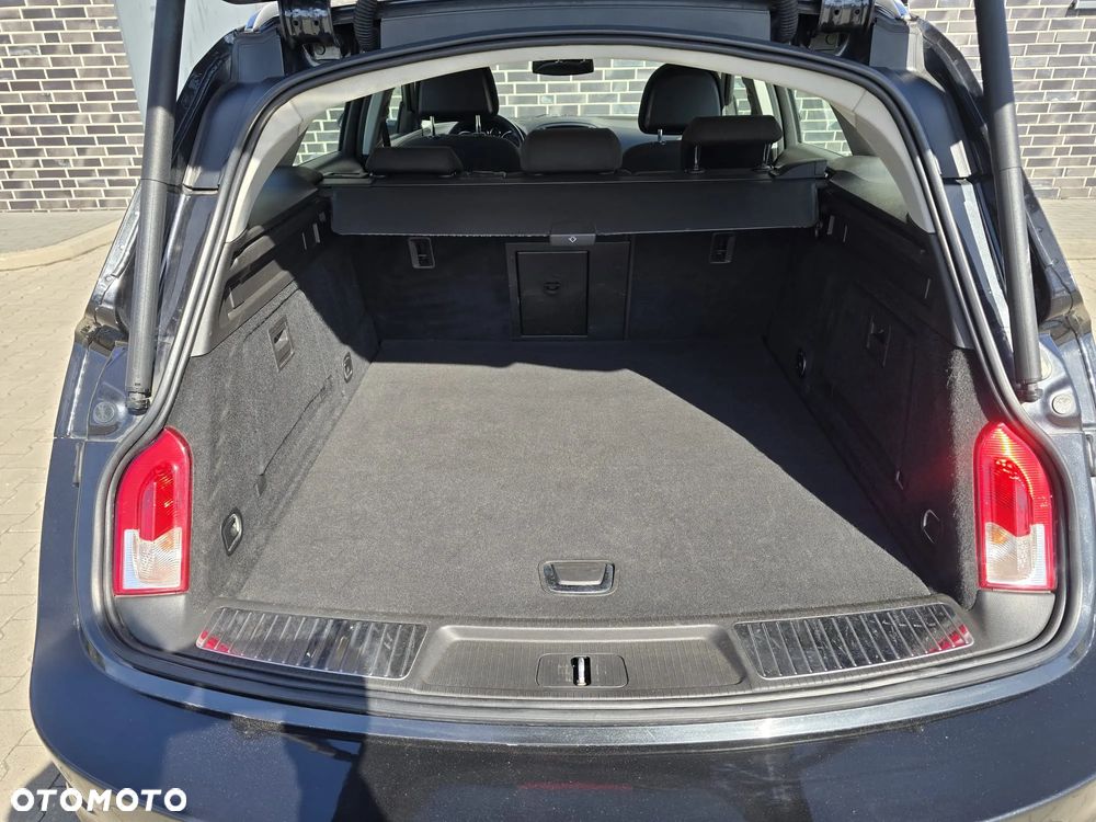 Opel Insignia 2.0 CDTI EcoFLEX Cosmo - 17