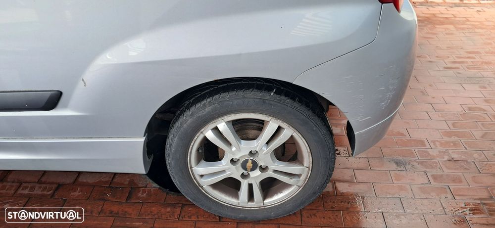 Chevrolet Aveo 1.2 L - 3