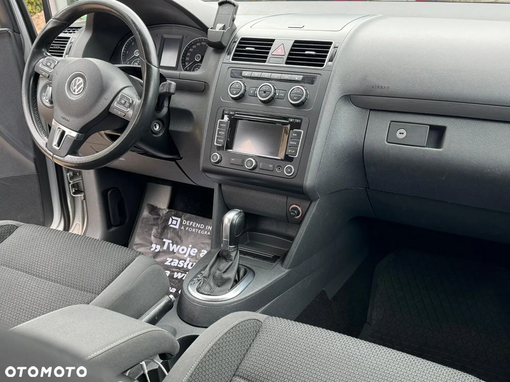 Volkswagen Touran 1.6 TDI DPF Comfortline DSG - 2