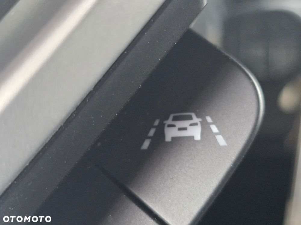 Suzuki Vitara 1.4 Boosterjet Hybrid Club - 21