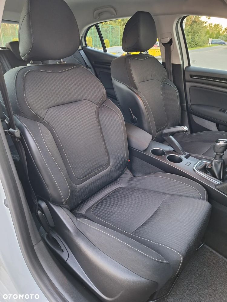 Renault Megane ENERGY TCe 100 INTENS - 19