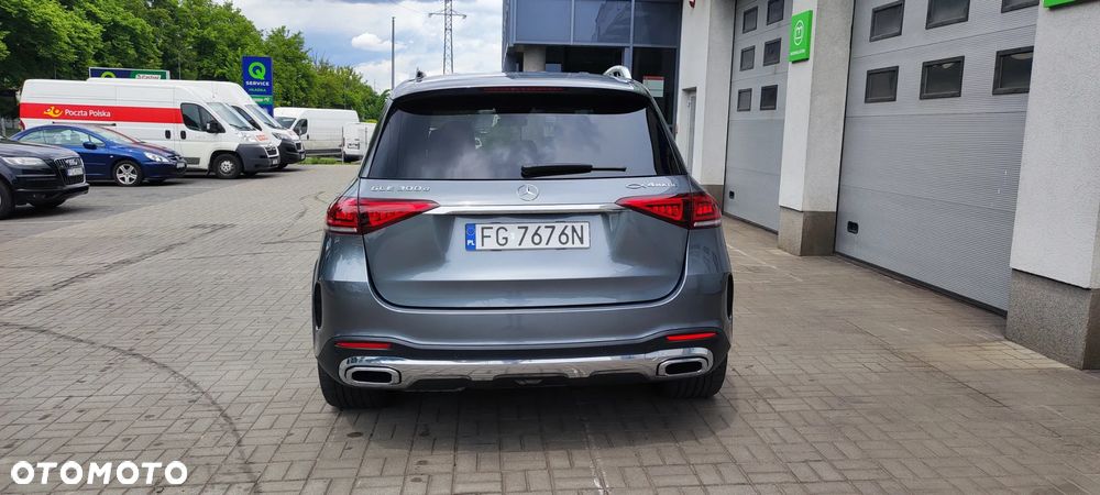 Mercedes-Benz GLE 300 d 4-Matic - 4