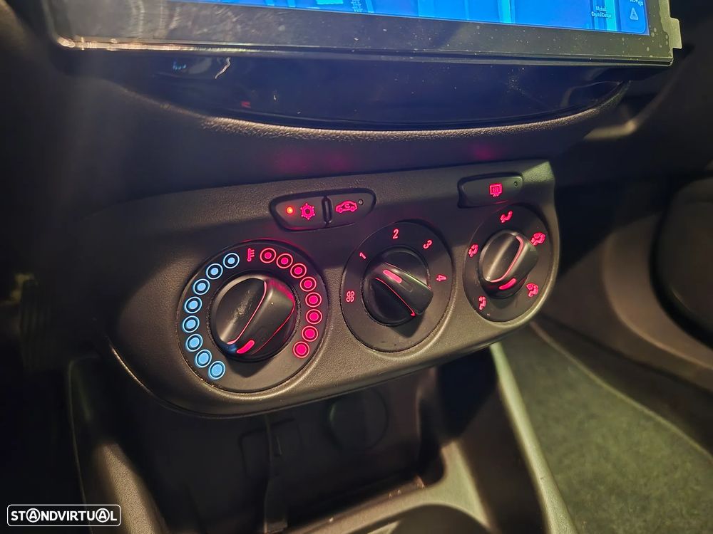 Opel Corsa 1.4 Enjoy FlexFuel - 19