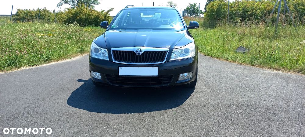 Skoda Octavia 1.6 Combi Ambiente - 3