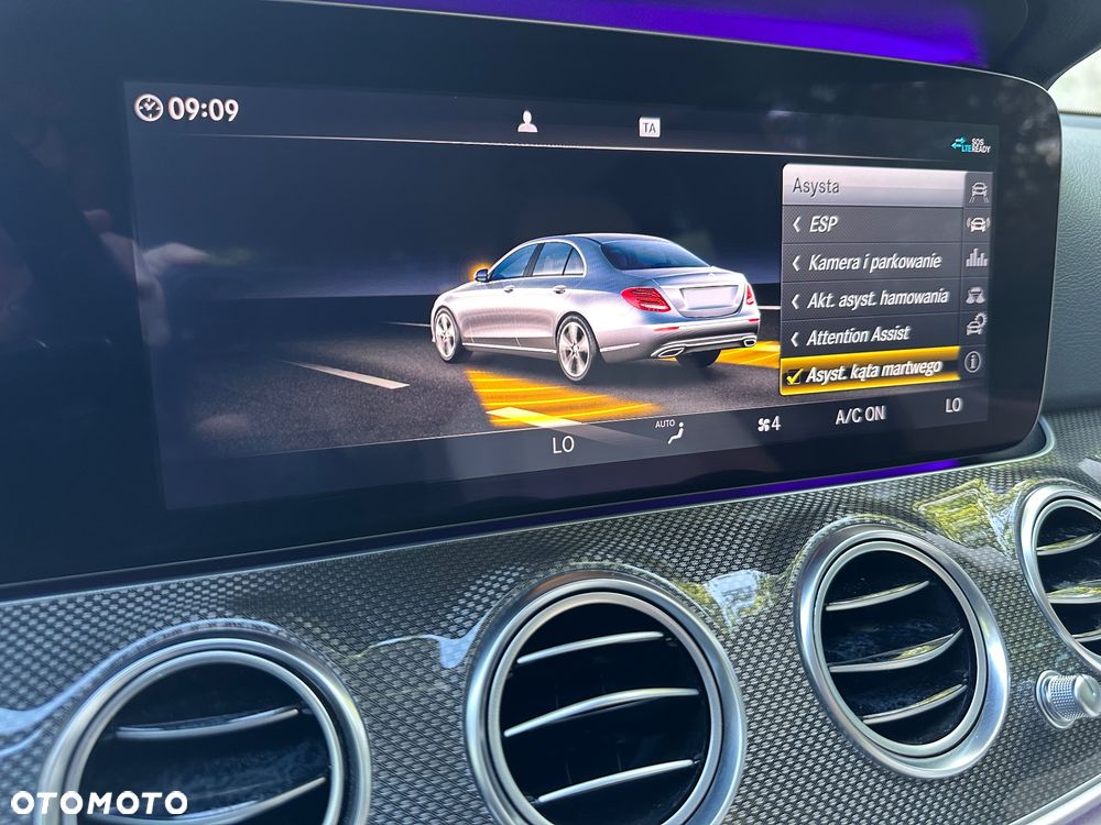 Mercedes-Benz Klasa E 220 d 4-Matic Business Edition 9G-TRONIC - 18