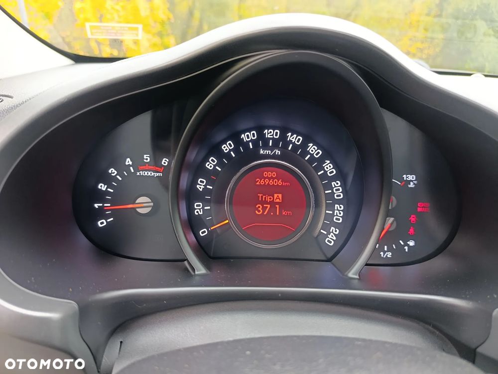 Kia Sportage 2.0 CRDI 184 4WD Automatik Spirit - 26