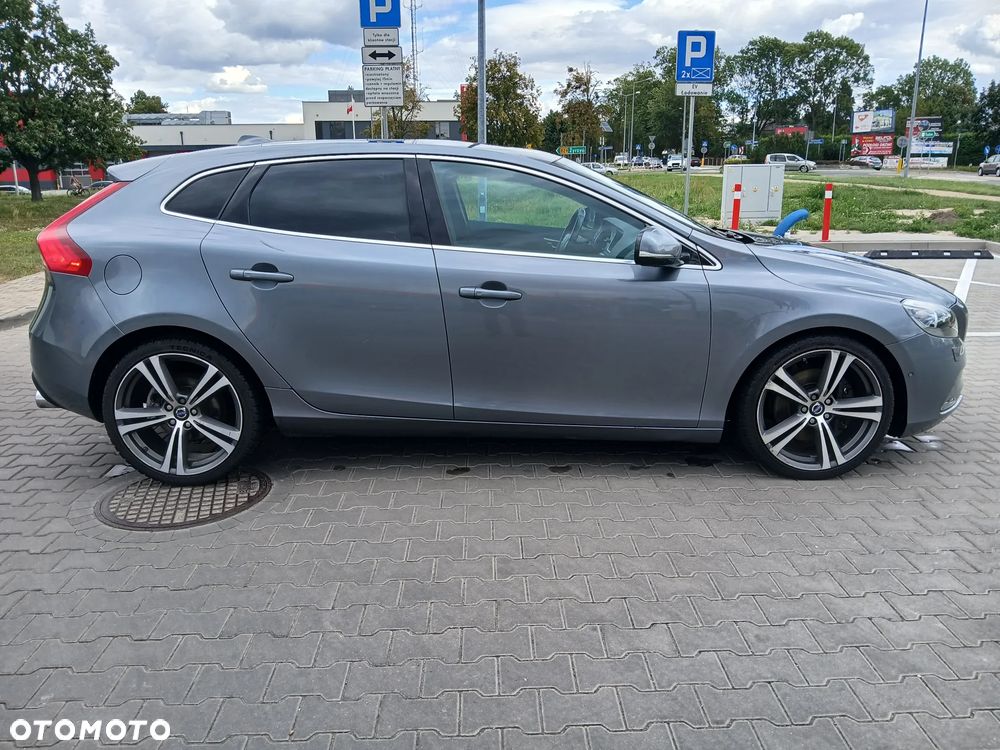 Volvo V40 D4 Drive-E Ocean Race - 25