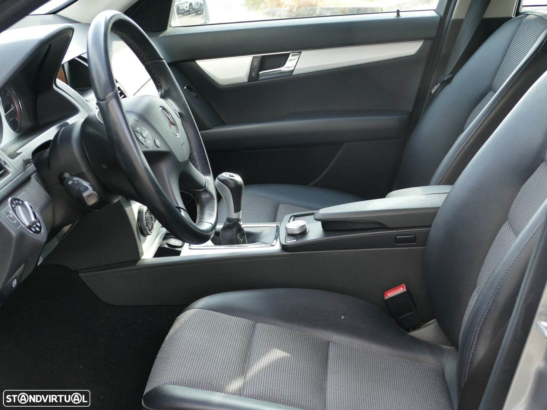 Mercedes-Benz C 250 CDi Avantgarde BlueEfficiency - 26