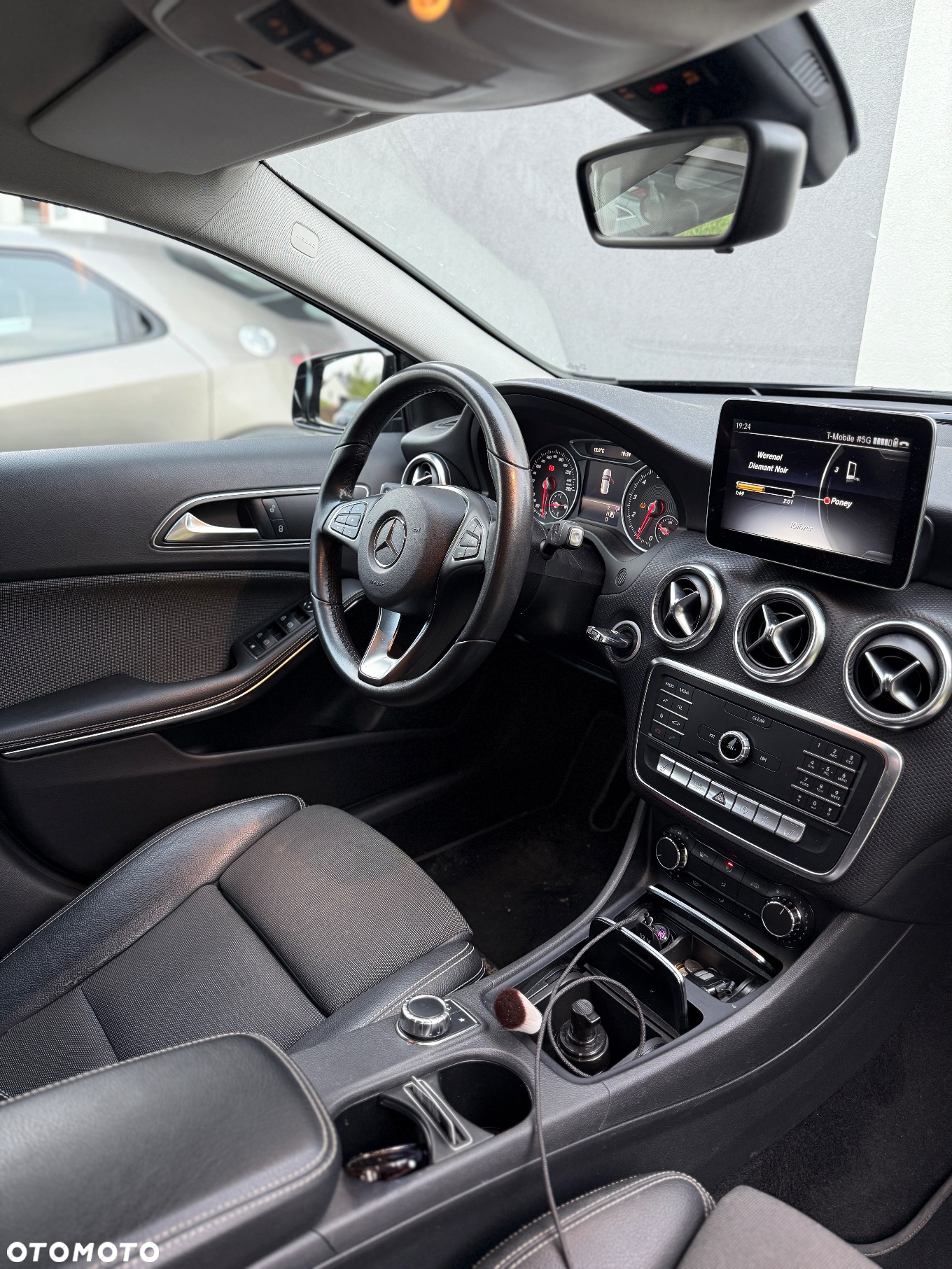 Mercedes-Benz Klasa A 180 7G-DCT - 12