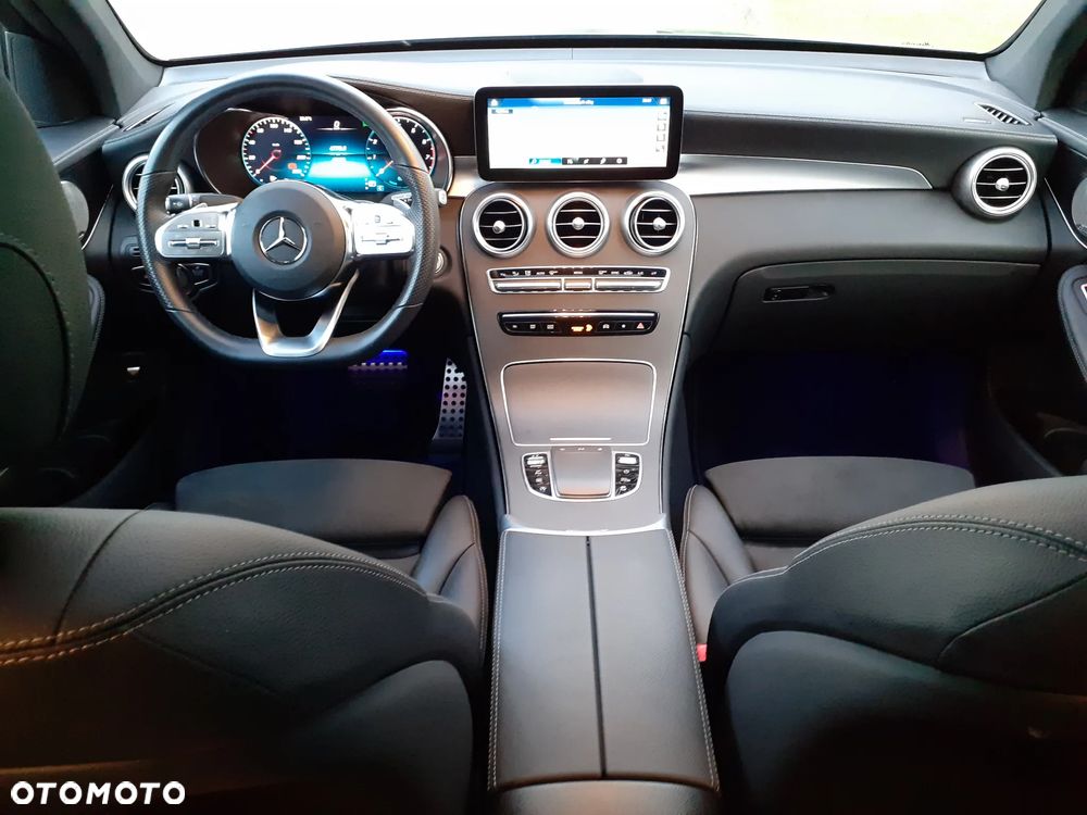 Mercedes-Benz GLC 200 4Matic 9G-TRONIC AMG Line - 26