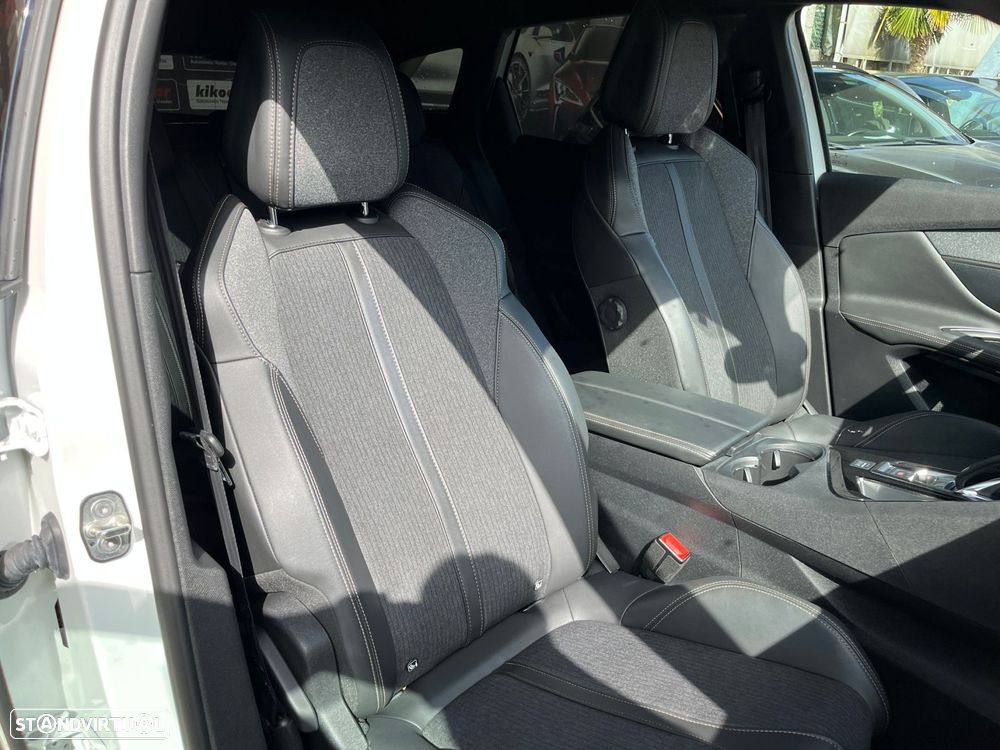 Peugeot 3008 1.5 BlueHDi GT EAT8 - 55