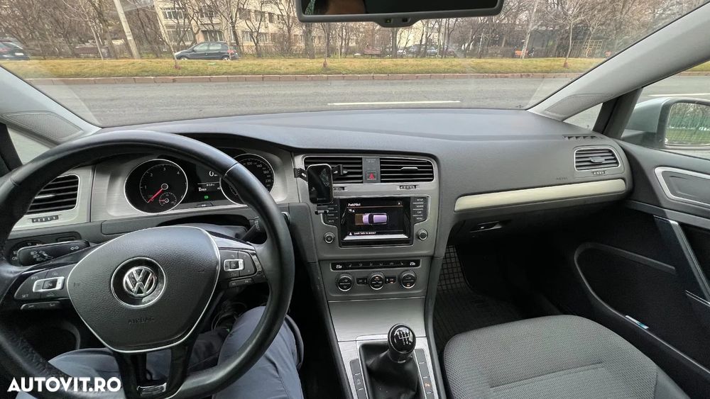 Volkswagen Golf 1.6 TDI BMT Comfortline - 5