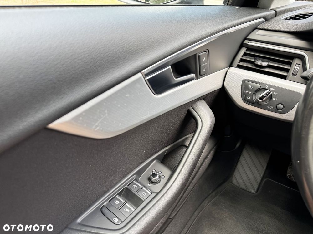 Audi A4 Avant 2.0 TDI design - 25