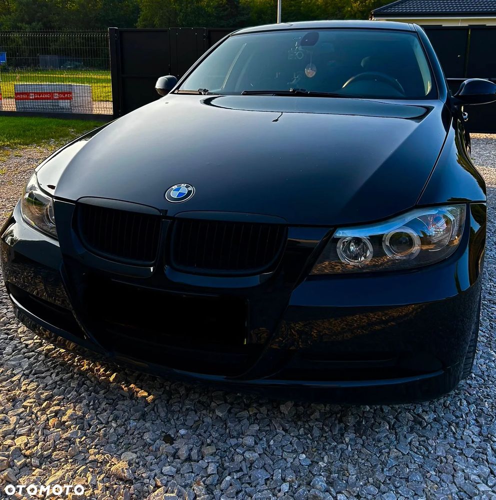 BMW Seria 3 318i - 1