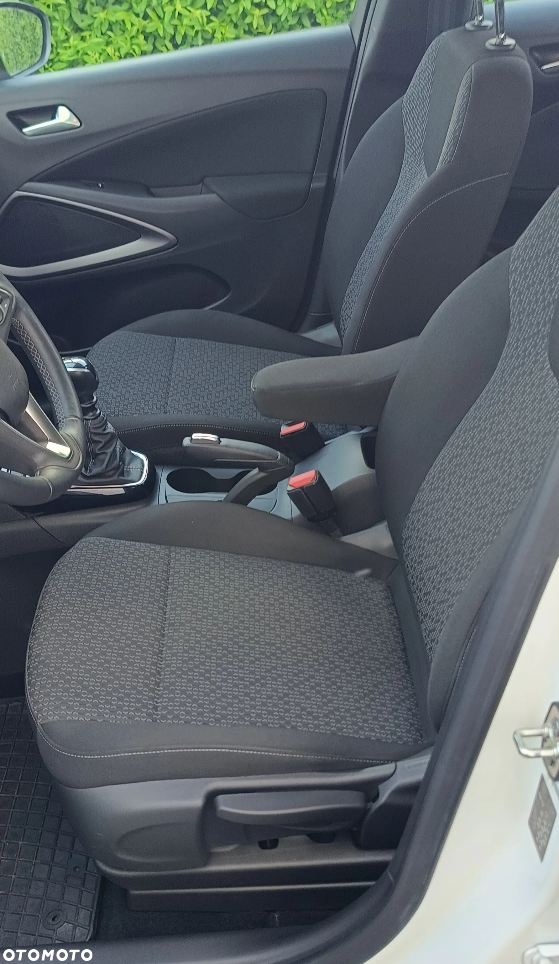 Opel Crossland - 19