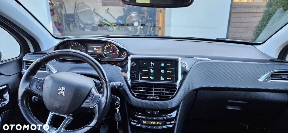 Peugeot 208 - 9