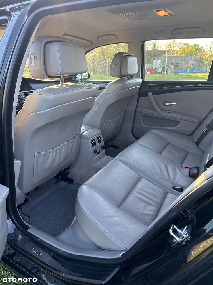 BMW Seria 5 520d - 11