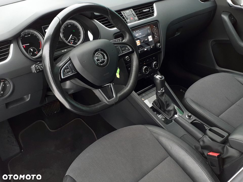Skoda Octavia 2.0 TDI Style DSG - 8