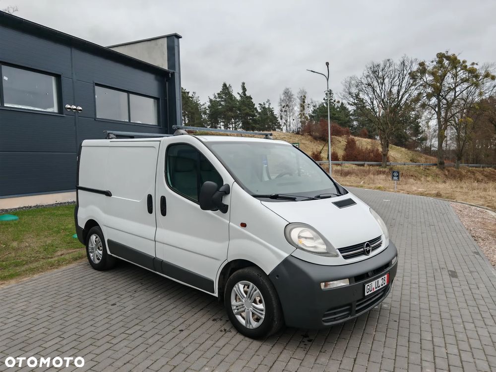 Opel Vivaro - 1