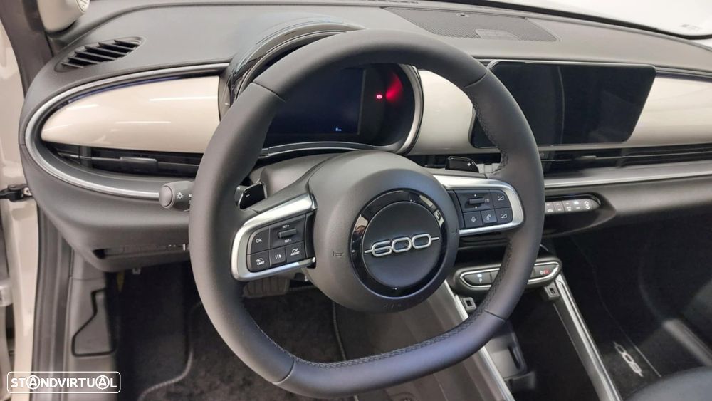 Fiat 600 1.2 Hybrid Icon - 6