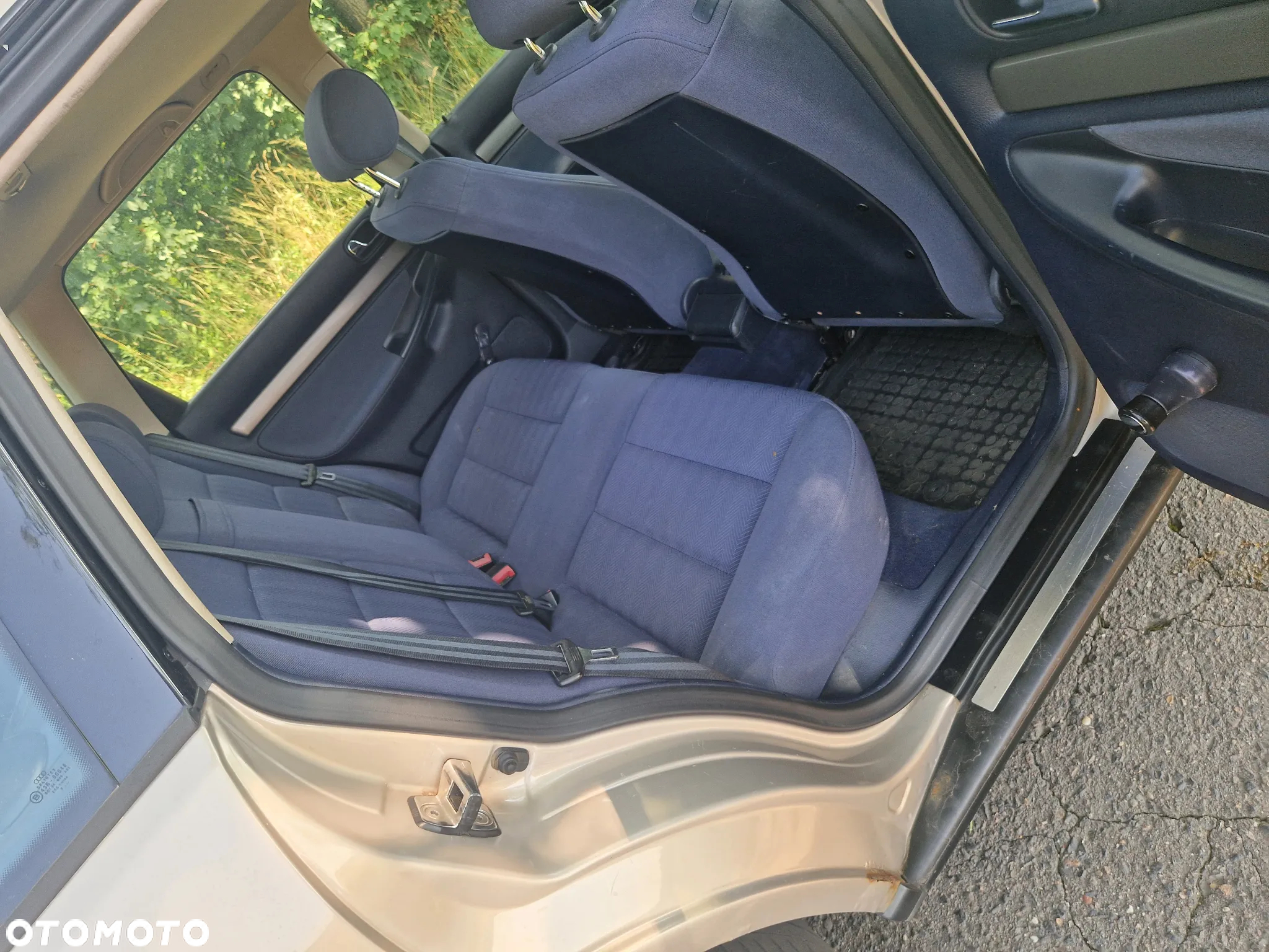 Audi A4 Avant 1.6 - 8
