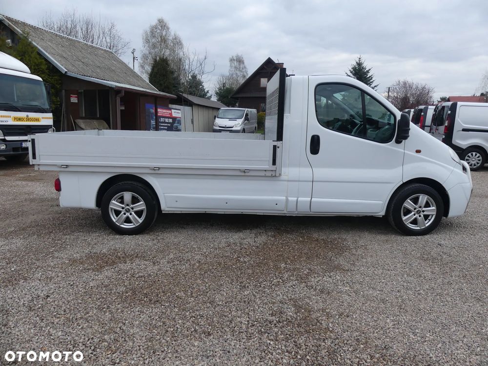 Opel VIVARO - 25