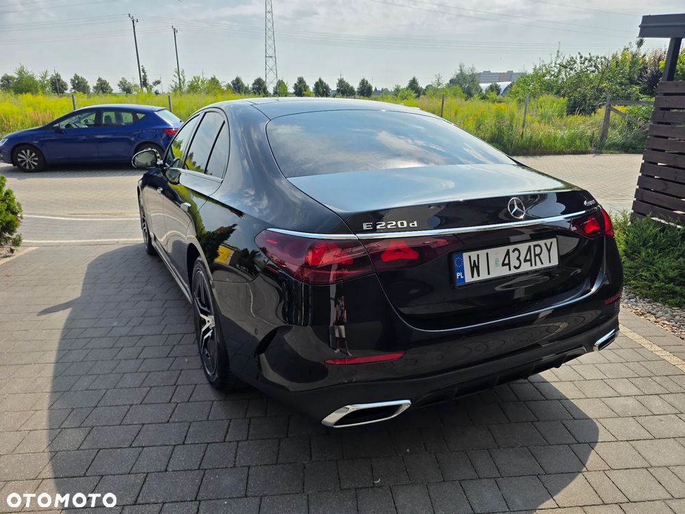 Mercedes-Benz Klasa E 220 d mHEV 4-Matic AMG 9G-Tronic - 14