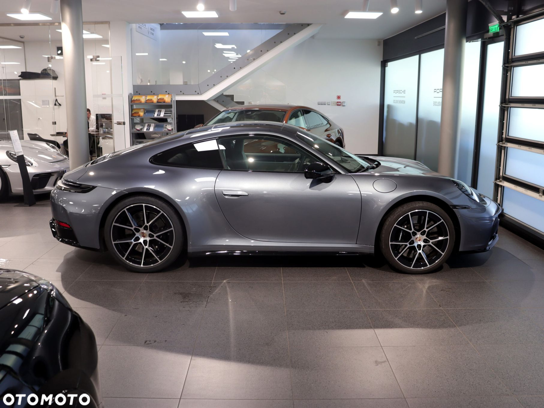 Porsche 911 Carrera 4 GTS PDK - 6