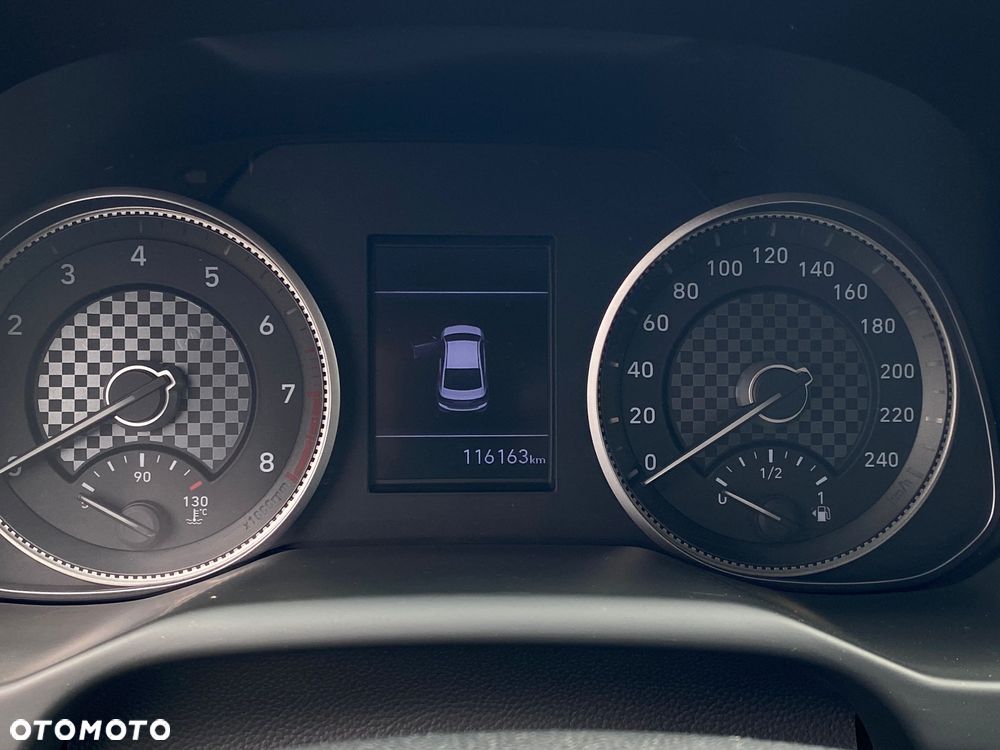 Hyundai Elantra 1.6 Comfort - 16