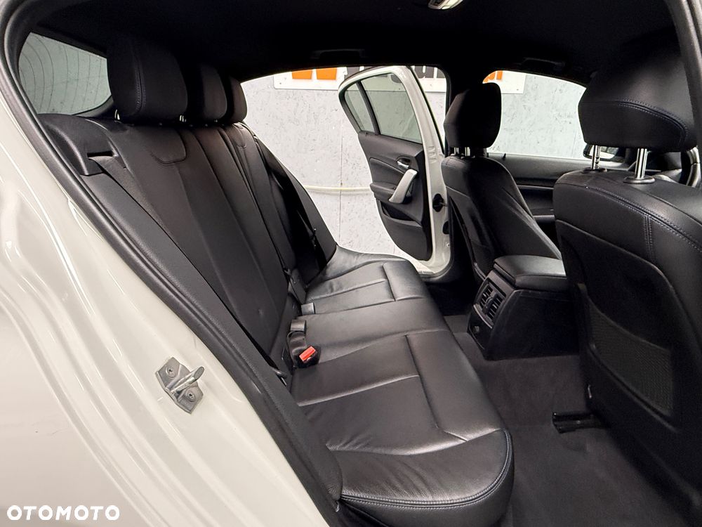 BMW Seria 1 118i - 8