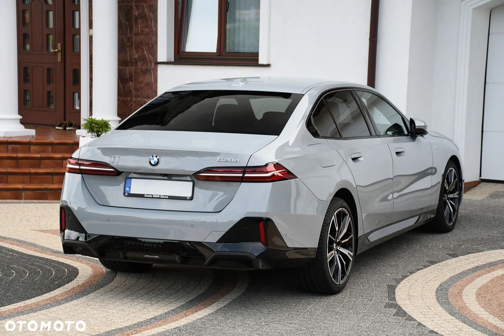 BMW Seria 5 520d mHEV M Sport - 13