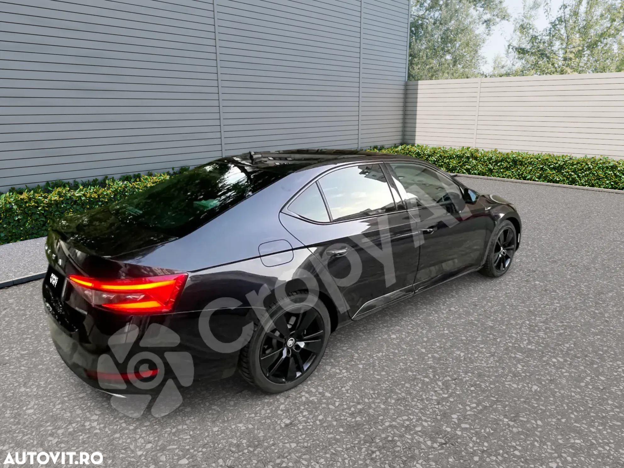 Skoda Superb 2.0 TDI DSG Sportline - 7