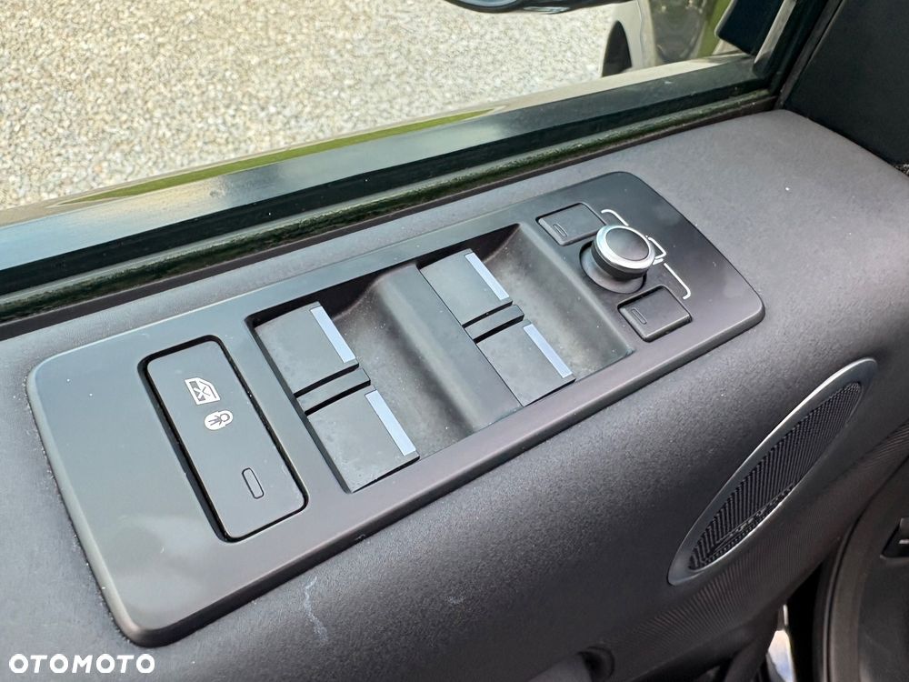 Land Rover Discovery 2.0 TD4 HSE Luxury - 16