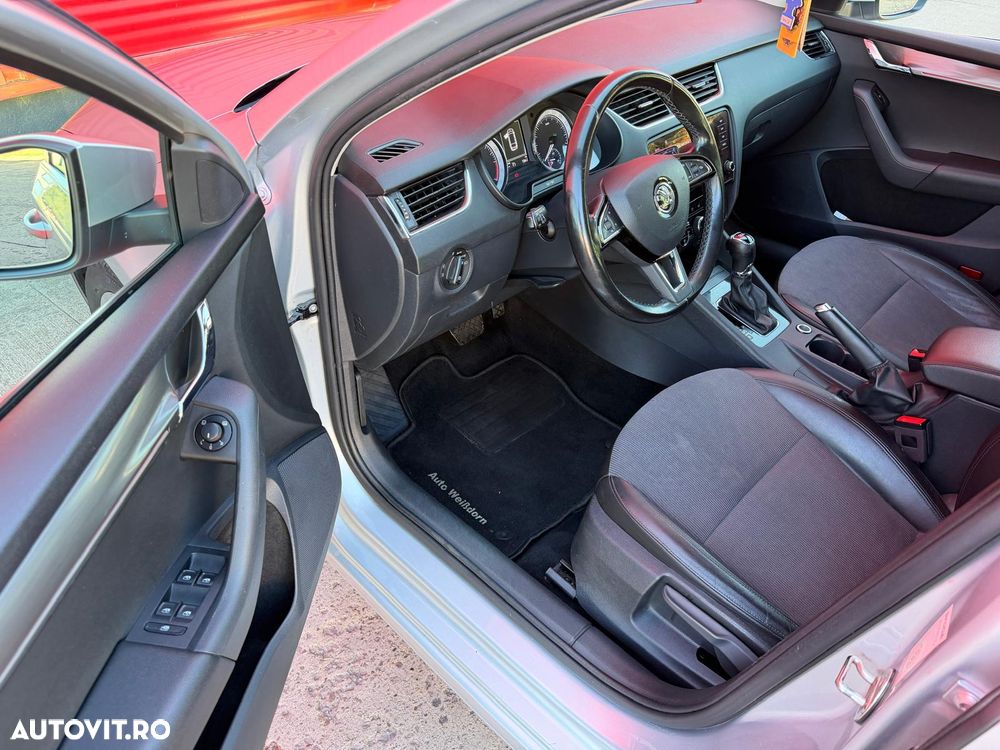 Skoda Octavia 2.0 TDI DSG Premium Edition - 12