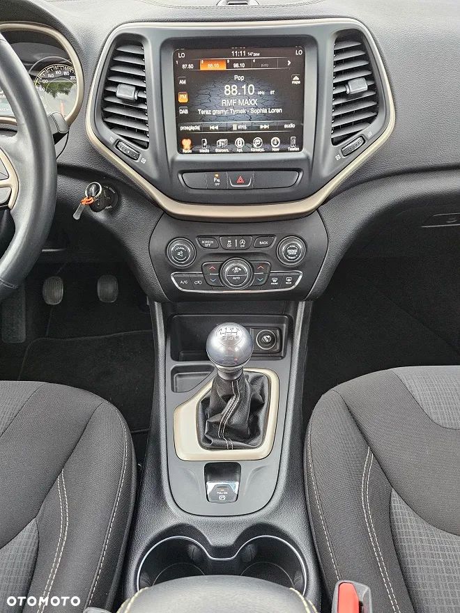 Jeep Cherokee 2.0 MJD 4x2 Longitude EU6 - 25