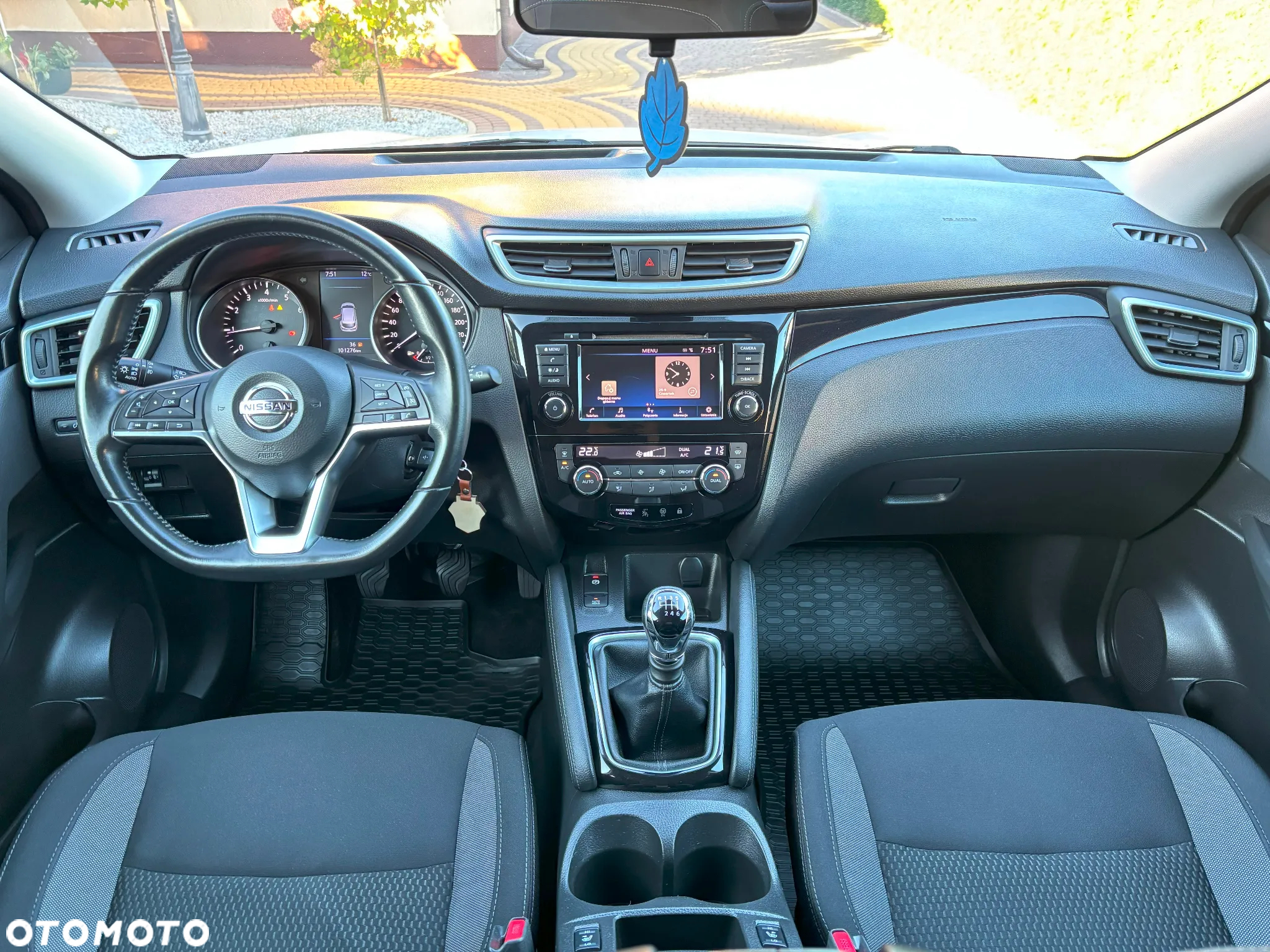 Nissan Qashqai 1.3 DIG-T N-Connecta - 32