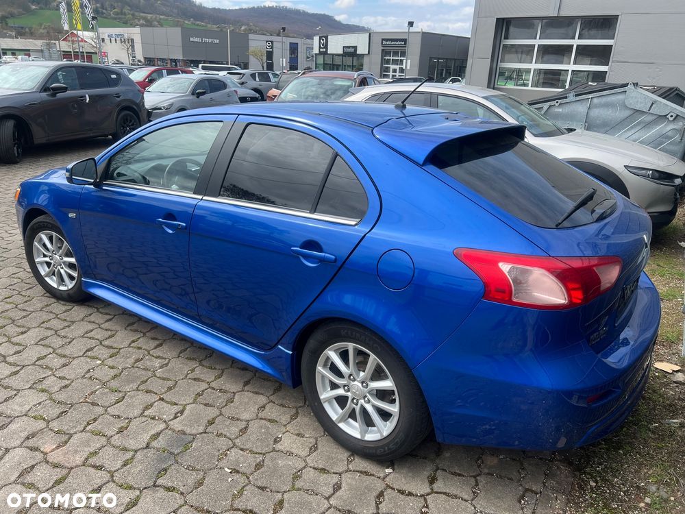 Mitsubishi Lancer Sportback 1.6 ClearTec Plus - 3