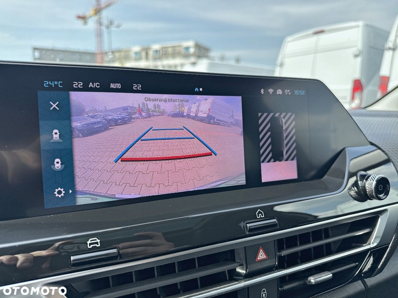 Citroën C4X e-C4 X EV136 50kWh Shine Pack - 17