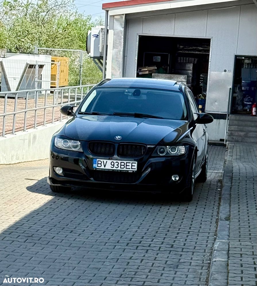 BMW Seria 3 320d DPF Touring - 1