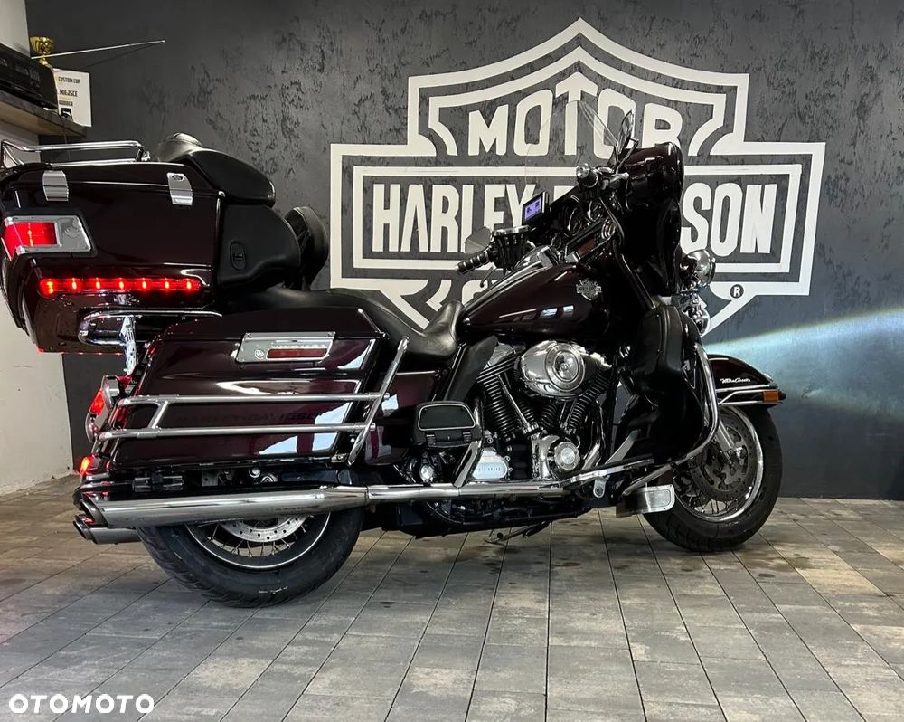 Harley-Davidson FLHT Electra Glide Standard - 1