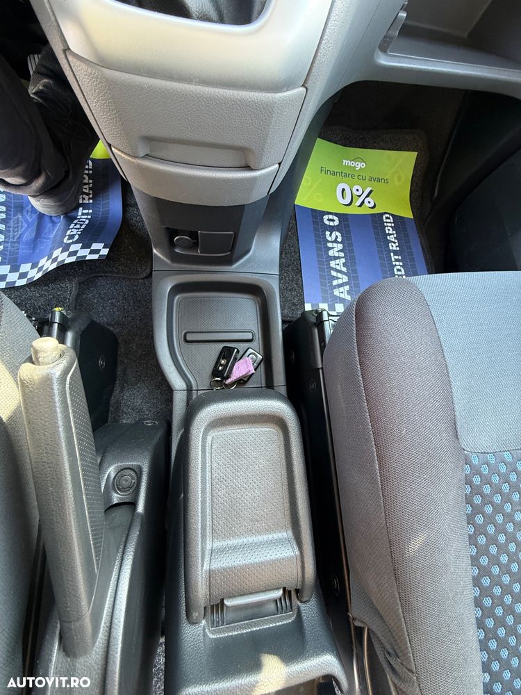 Nissan NV200 - 18
