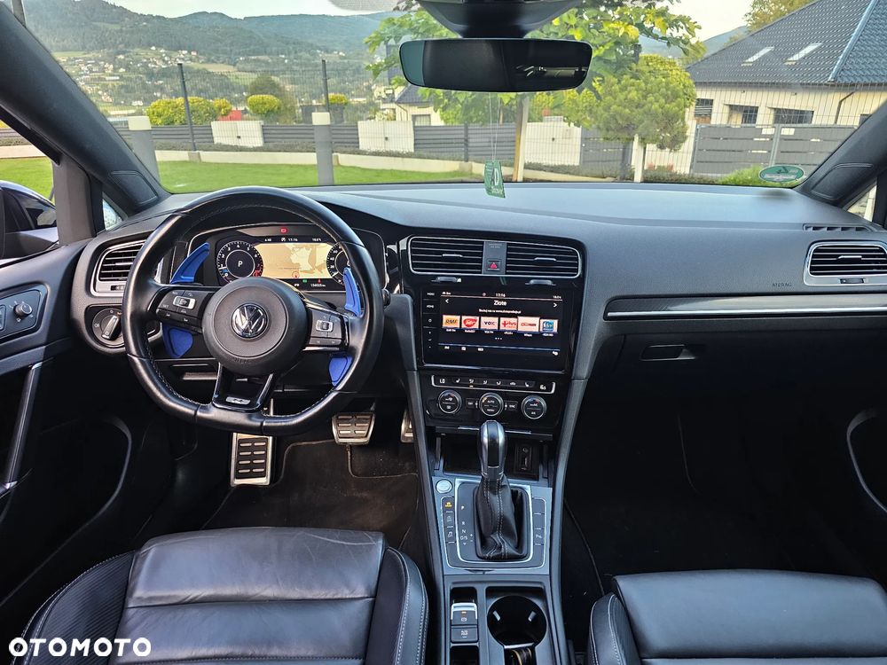 Volkswagen Golf - 16