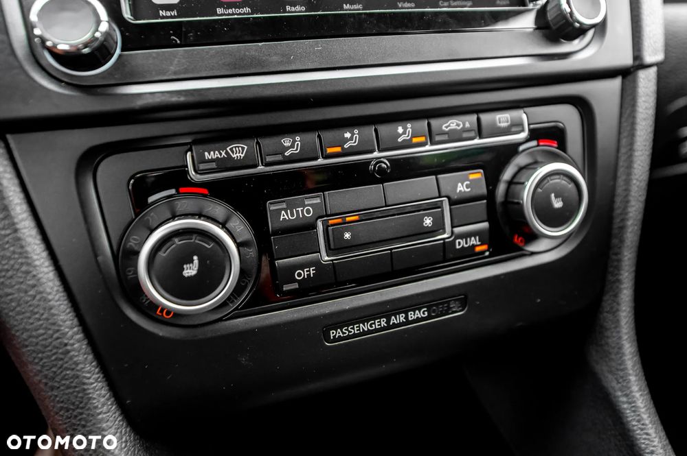 Volkswagen Golf 1.6 Highline - 34